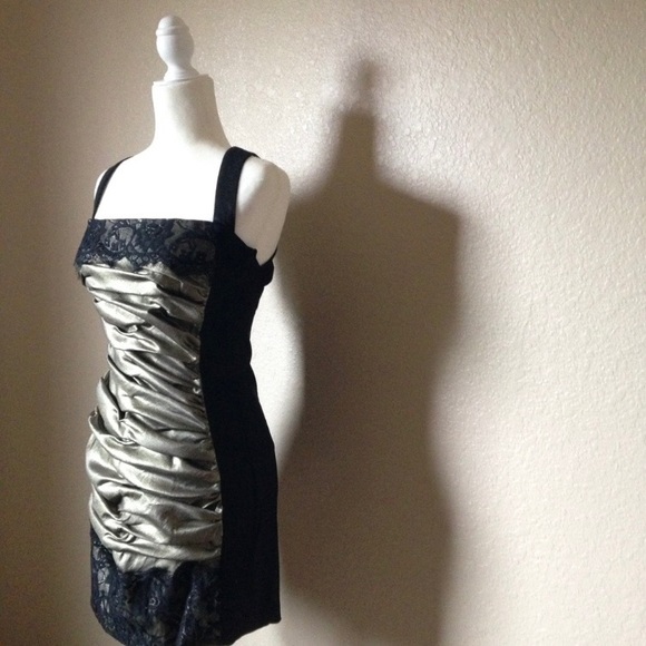 Jessica McClintock Ruched Front Cocktail Dress - Picture 5 of 17